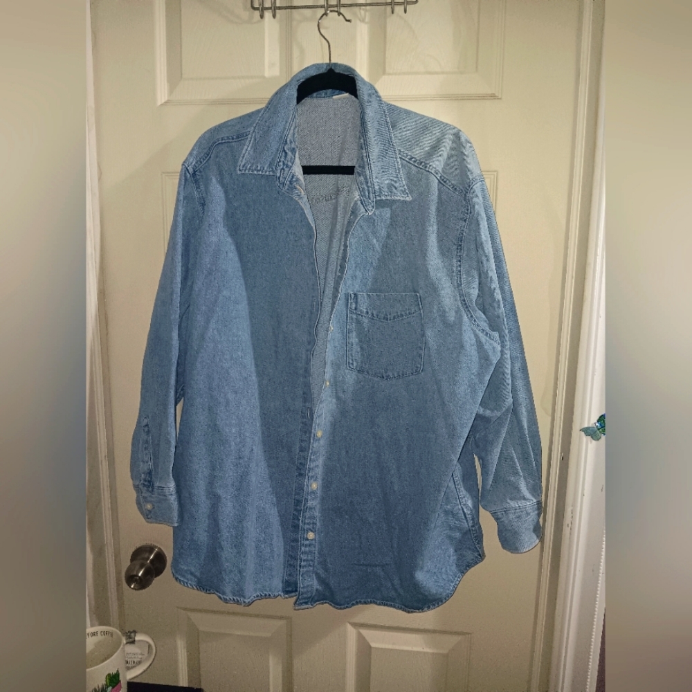 GAP size XXL Jean button down shirt